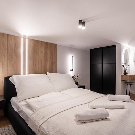 E56 - Grand Boulevard Heritage Residence - Best Location By Bqa Budapest Extérieur photo