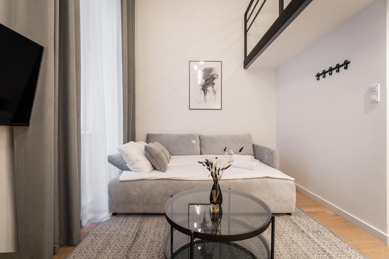 E56 - Grand Boulevard Heritage Residence - Best Location By Bqa Budapest Extérieur photo