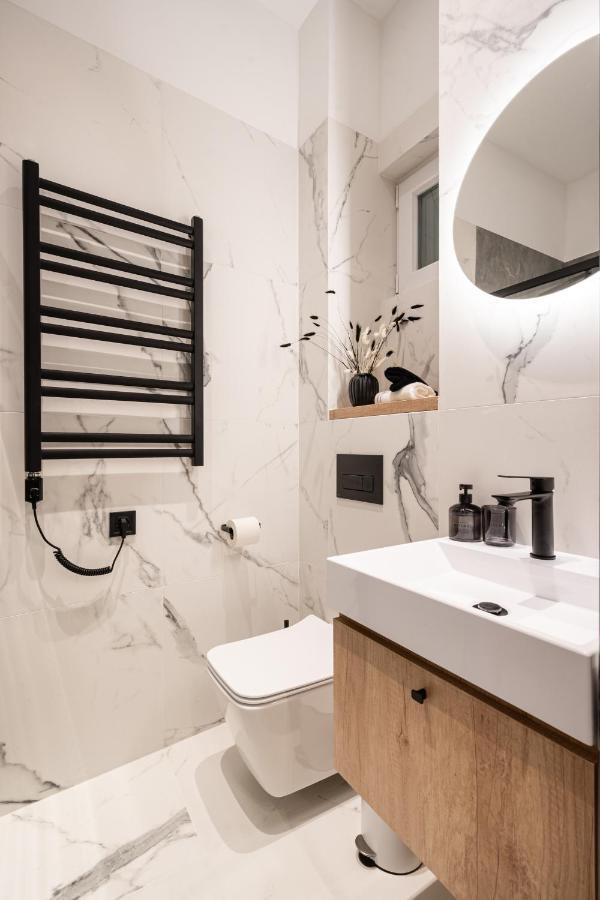E56 - Grand Boulevard Heritage Residence - Best Location By Bqa Budapest Extérieur photo