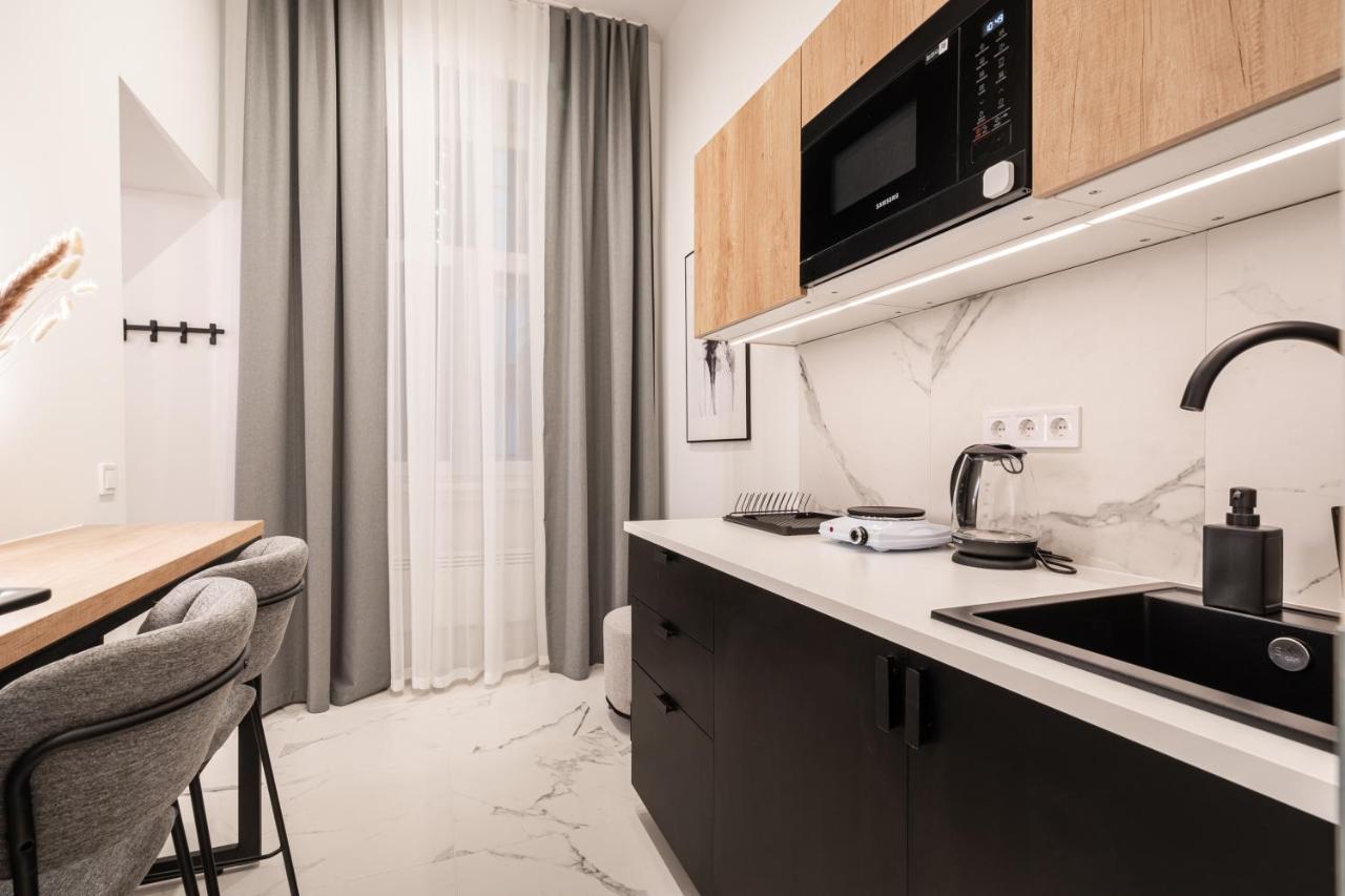 E56 - Grand Boulevard Heritage Residence - Best Location By Bqa Budapest Extérieur photo